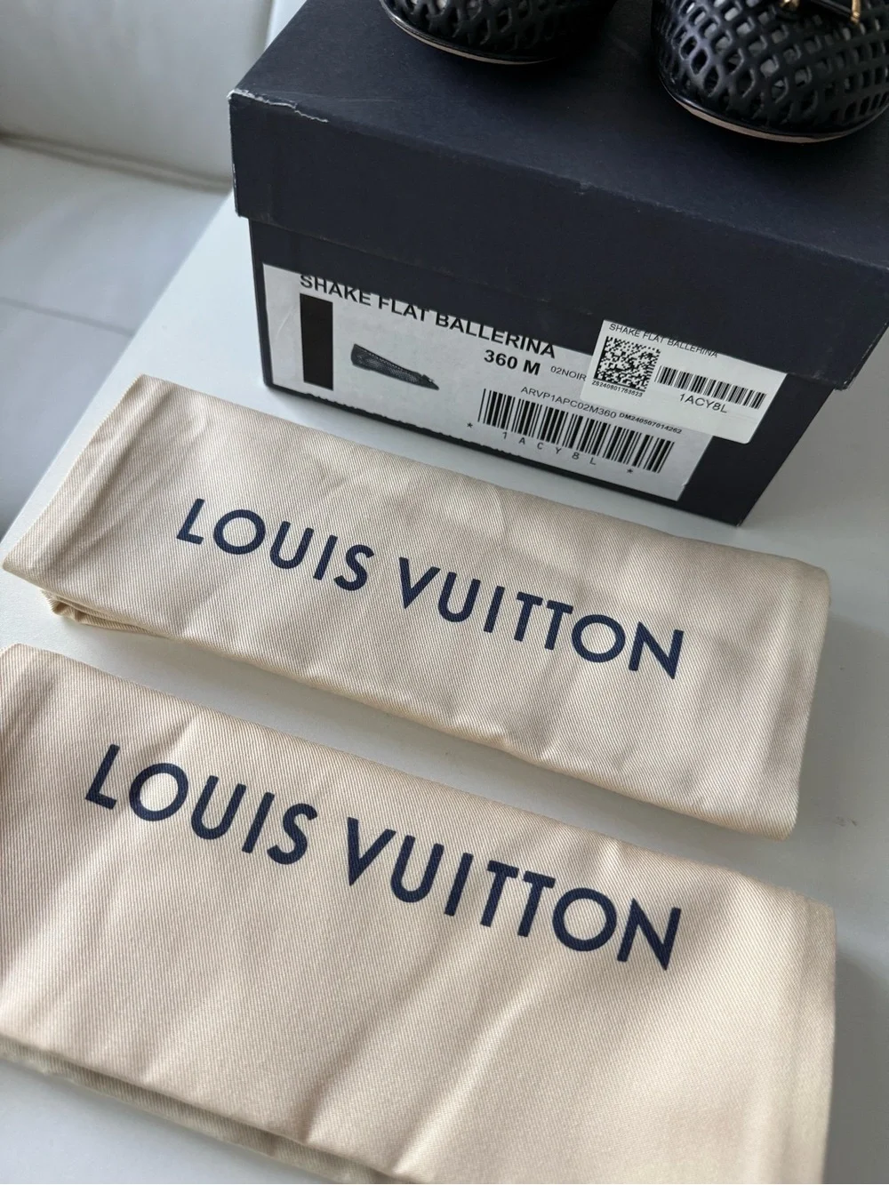 Louis Vuitton chic louis